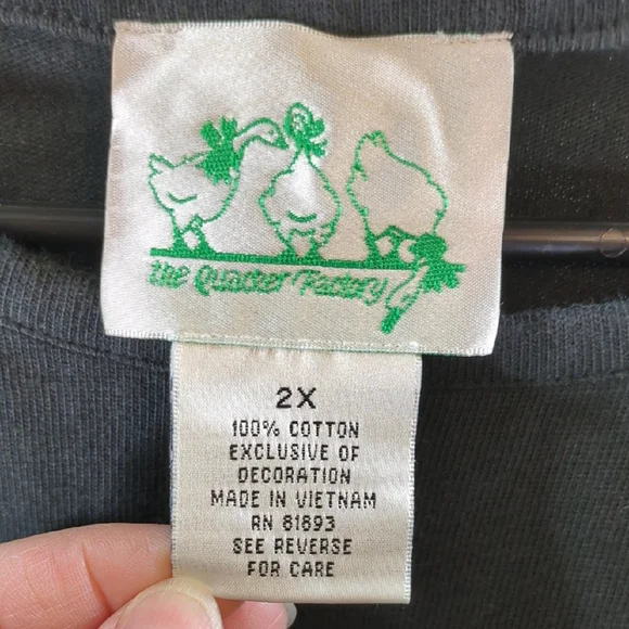 The Quacker Factory Black Cotton T-Shirt with Green Rhinestone Shamrock - Picture 3 of 5